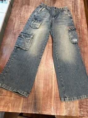 BDG NWOT Y2K Cargo Jeans in Aged Wash
